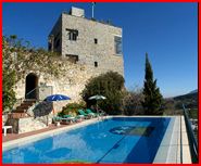 Monda Castle pool area